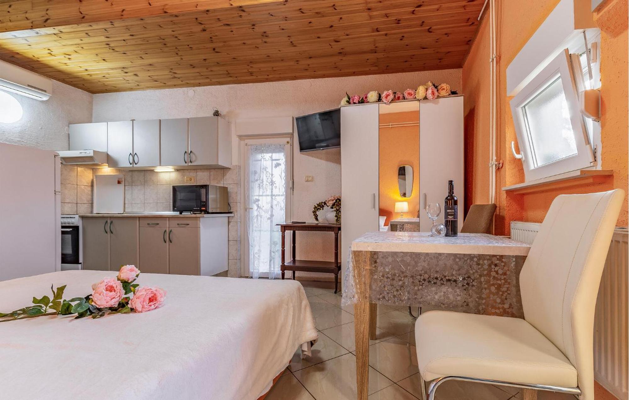 Studio Apartment in Medulin Exterior foto