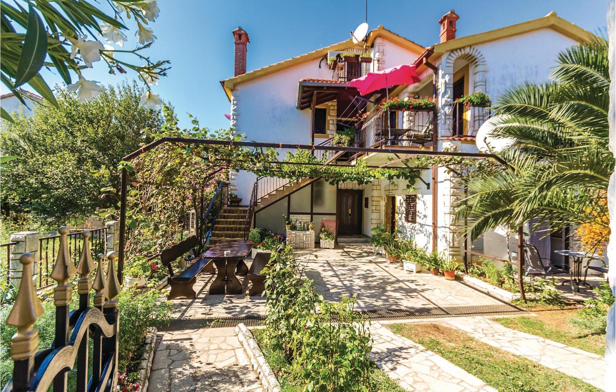 Studio Apartment in Medulin Exterior foto